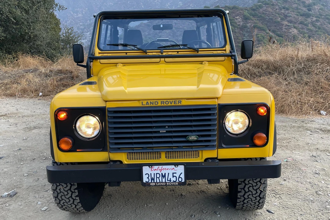 1997 Land Rover Defender 90 - Image 2 of 31