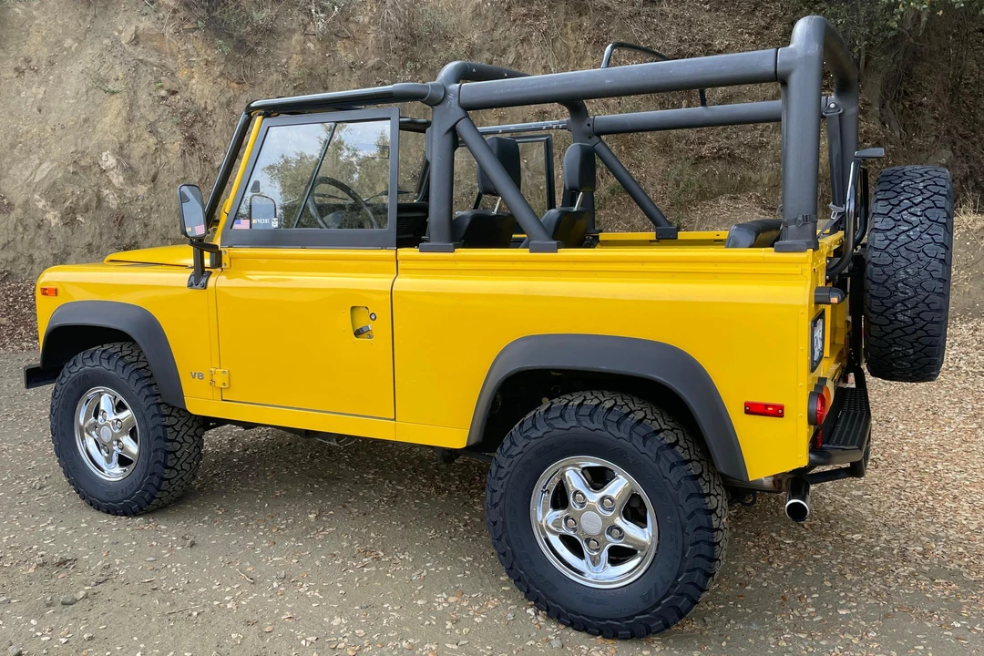 1997 Land Rover Defender 90 - Image 3 of 31