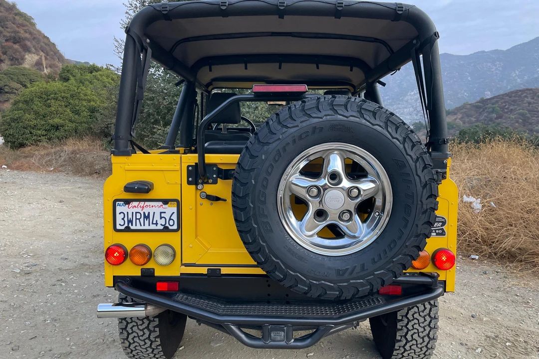 1997 Land Rover Defender 90 - Image 5 of 31