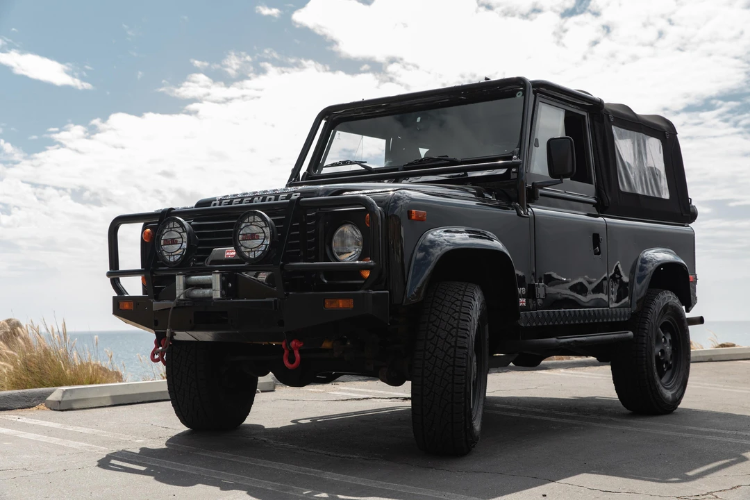 1997 Land Rover Defender 90 - Image 9 of 31