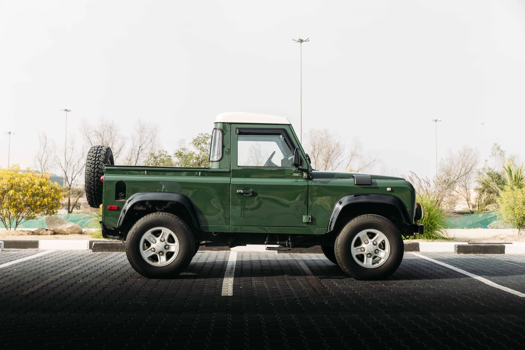 1997 Land Rover Defender 90 - Image 8 of 31