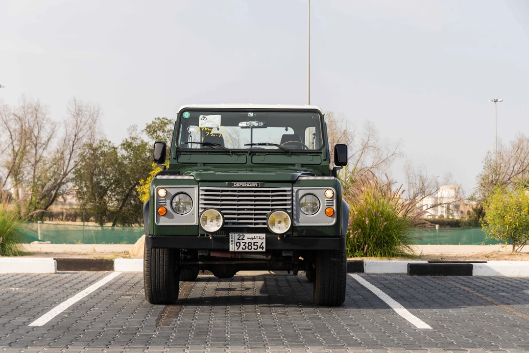 1997 Land Rover Defender 90 - Image 2 of 31