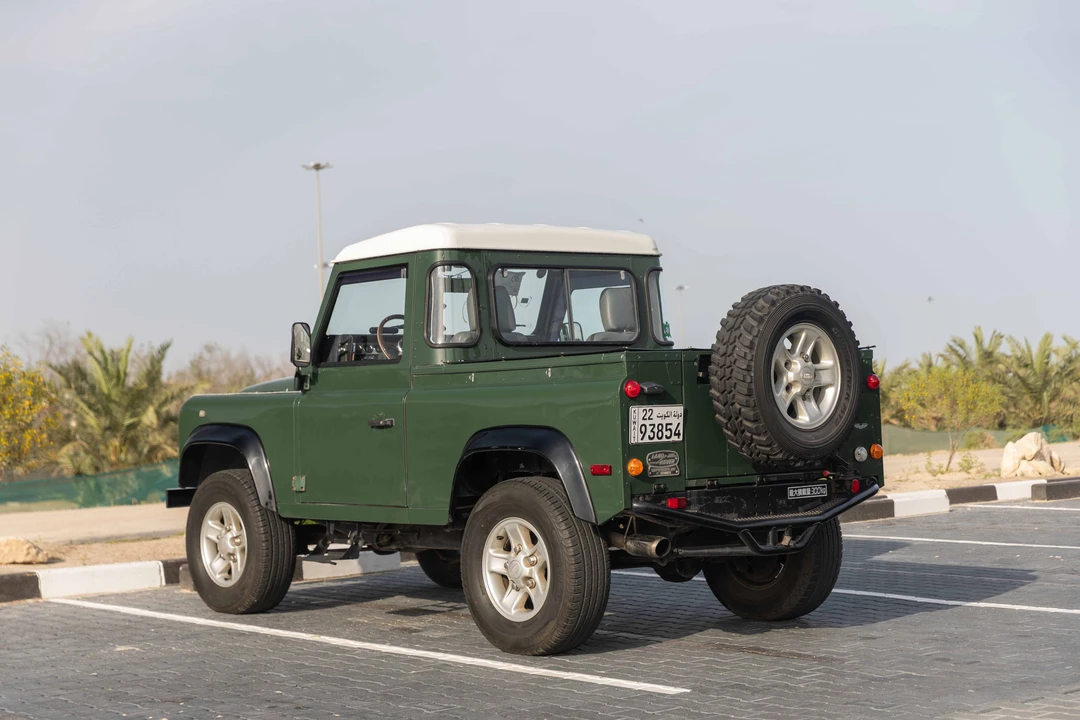 1997 Land Rover Defender 90 - Image 5 of 31
