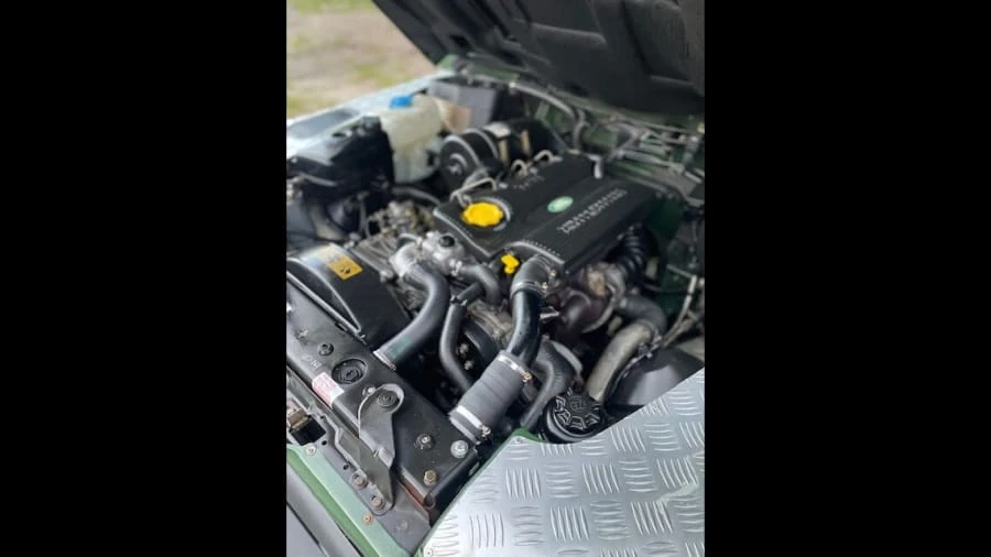 1997 Land Rover Defender 90 - Image 9 of 10
