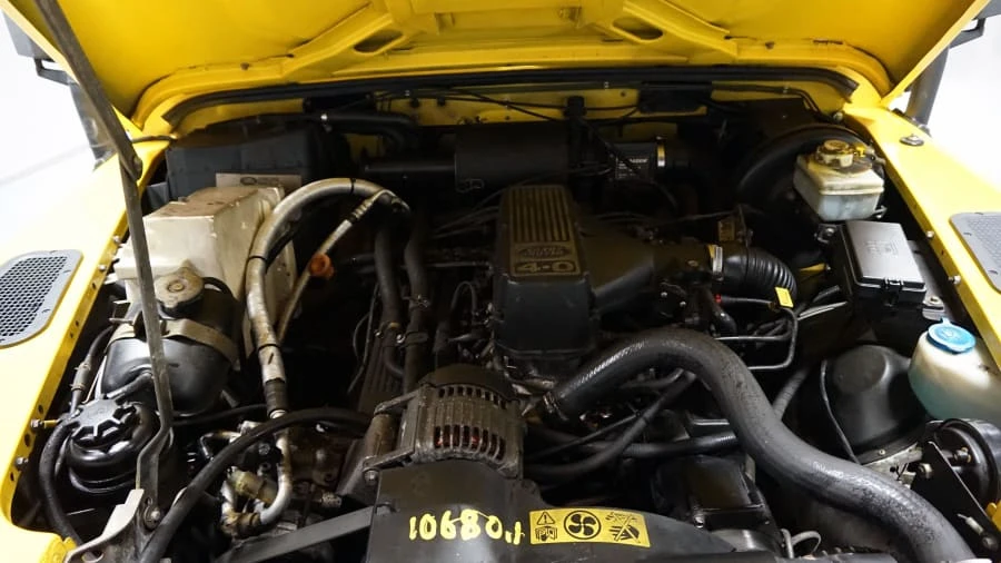 1997 Land Rover Defender 90 - Image 6 of 10