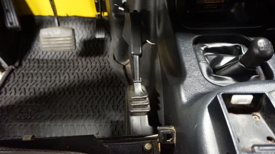 1997 Land Rover Defender 90 - Image 8 of 10