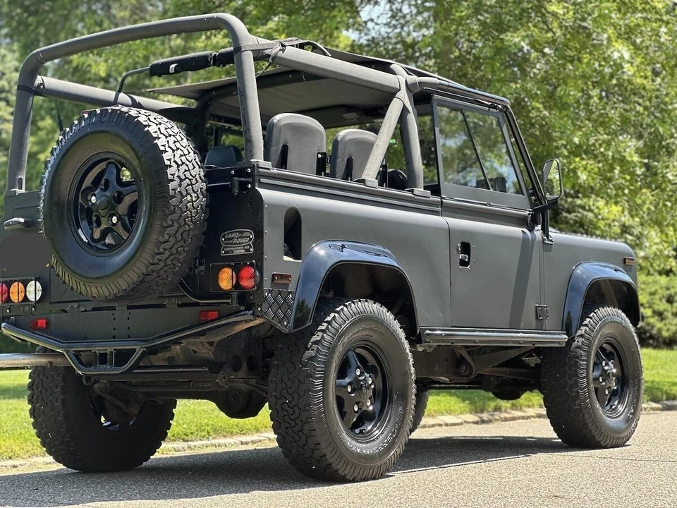 1997 Land Rover Defender 90 - Image 10 of 12