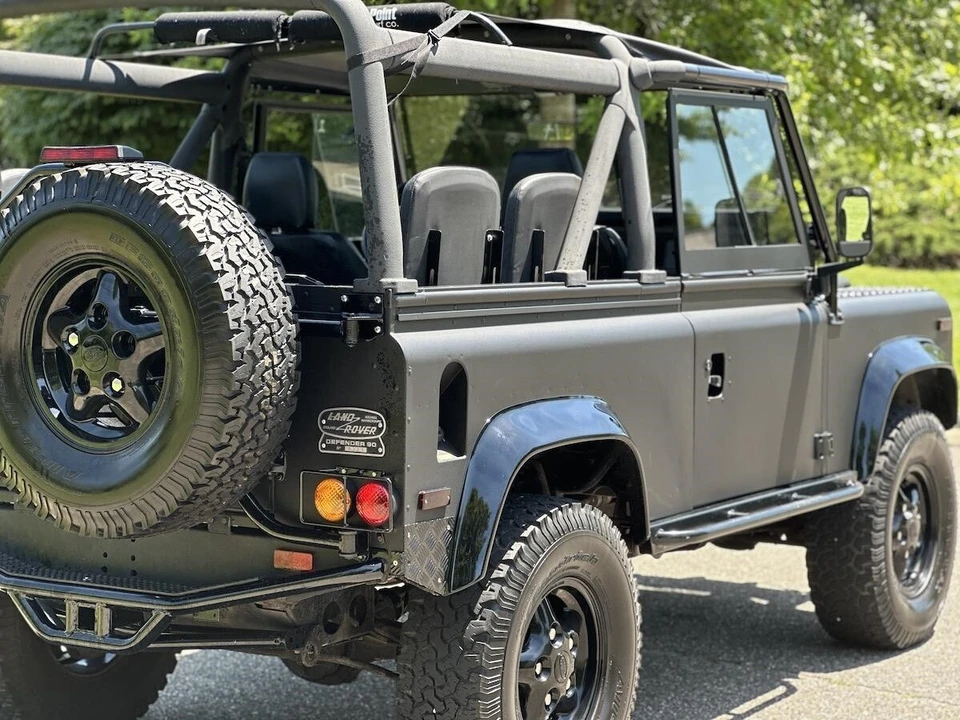 1997 Land Rover Defender 90 - Image 11 of 12