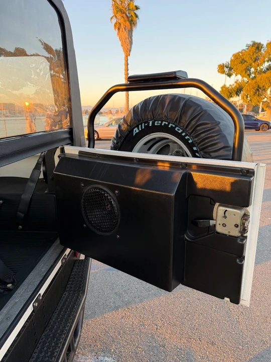1997 Land Rover Defender 90 - Image 9 of 21