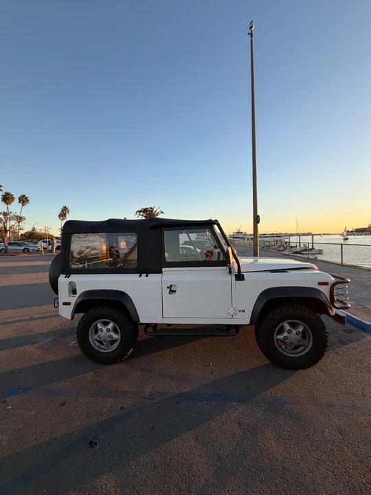 1997 Land Rover Defender 90 - Image 6 of 21