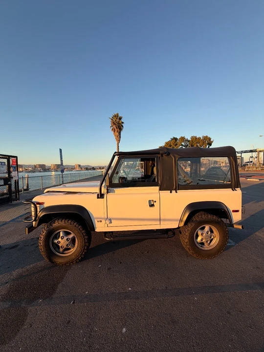 1997 Land Rover Defender 90 - Image 2 of 21