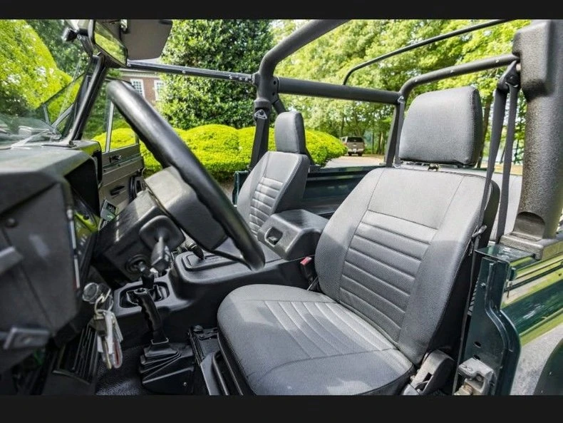 1997 Land Rover Defender 90 - Image 7 of 15