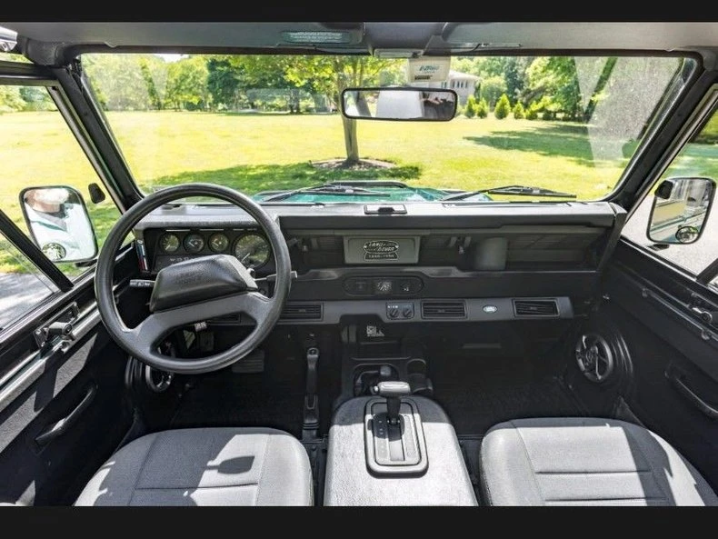 1997 Land Rover Defender 90 - Image 8 of 15