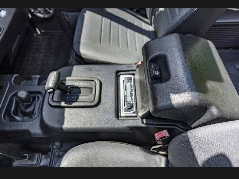 1997 Land Rover Defender 90 - Image 9 of 15