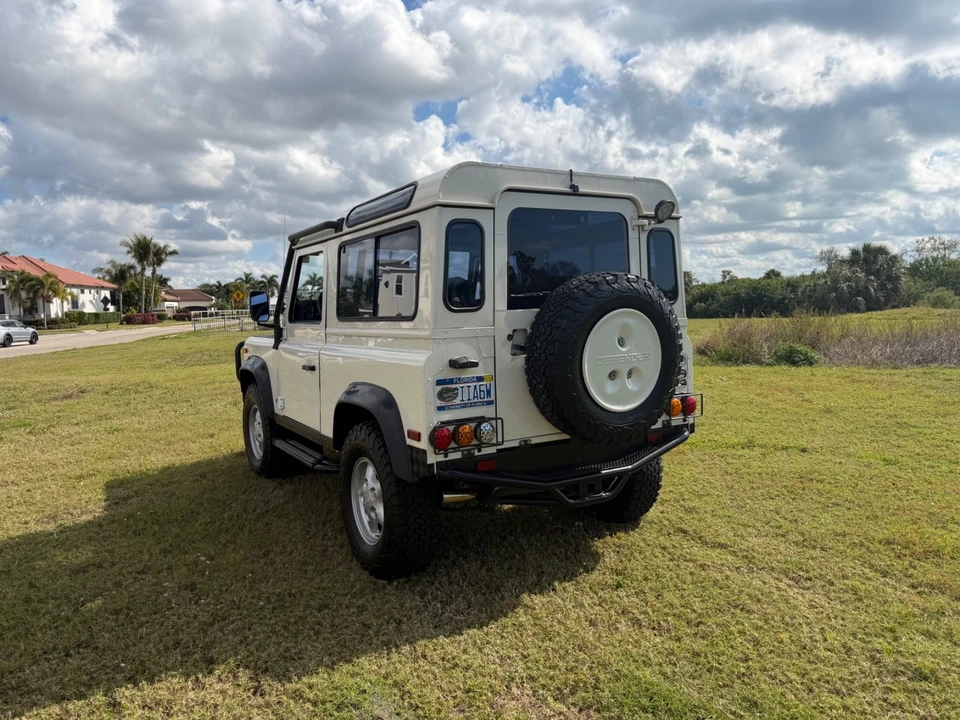 1997 Land Rover Defender 90 - Image 2 of 21