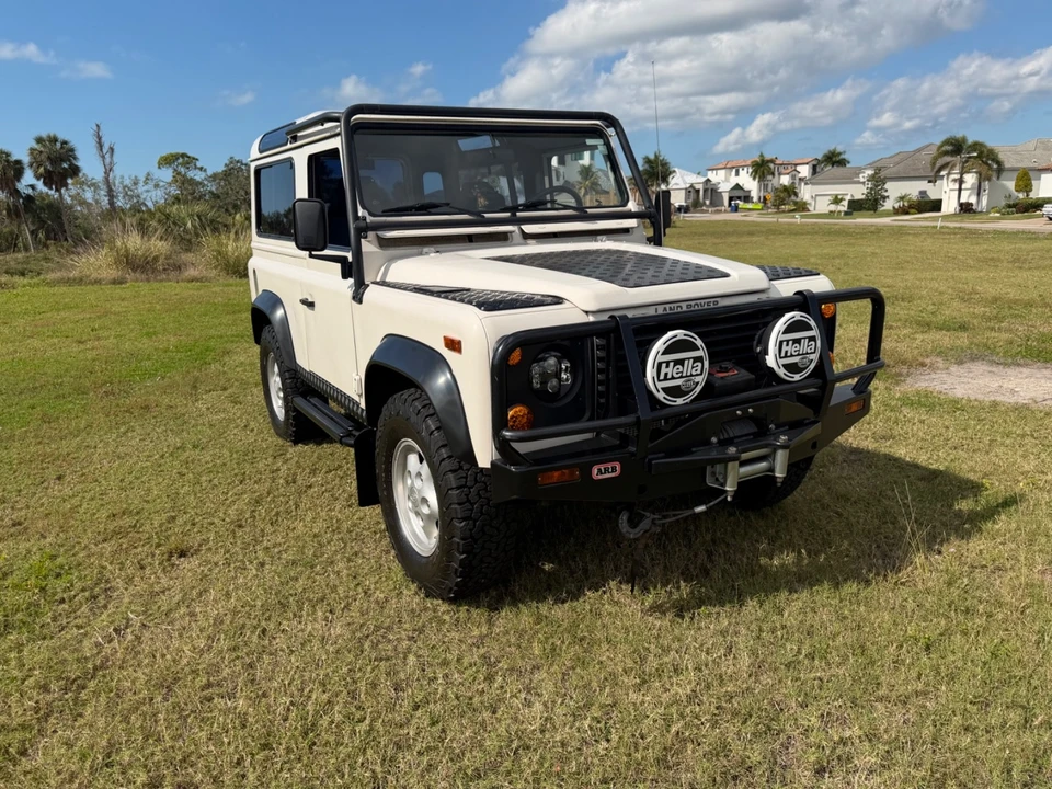 1997 Land Rover Defender 90 - Image 8 of 21