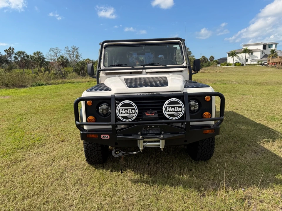 1997 Land Rover Defender 90 - Image 9 of 21