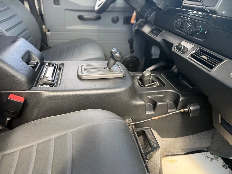 1997 Land Rover Defender 90 - Image 17 of 21