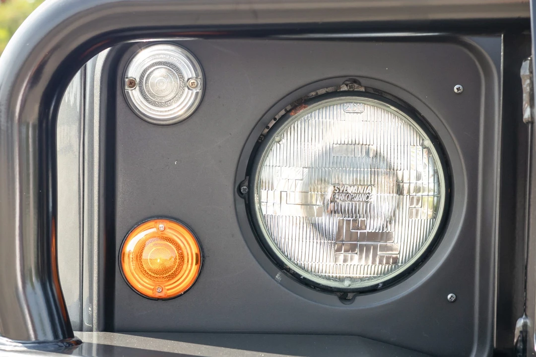 1997 Land Rover Defender 90 - Image 10 of 31