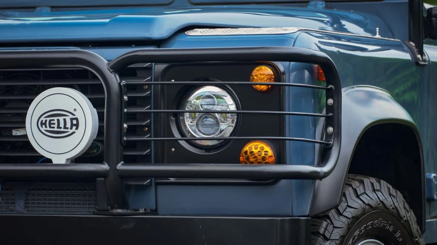 1997 Land Rover Defender 90 - Image 9 of 31