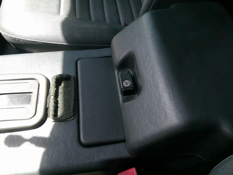 1997 Land Rover Defender 90 - Image 14 of 31