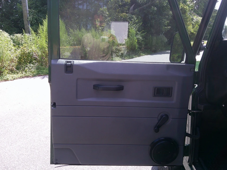 1997 Land Rover Defender 90 - Image 11 of 31