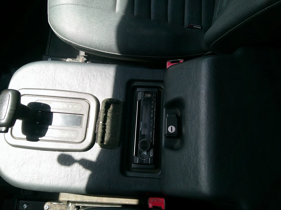 1997 Land Rover Defender 90 - Image 13 of 31