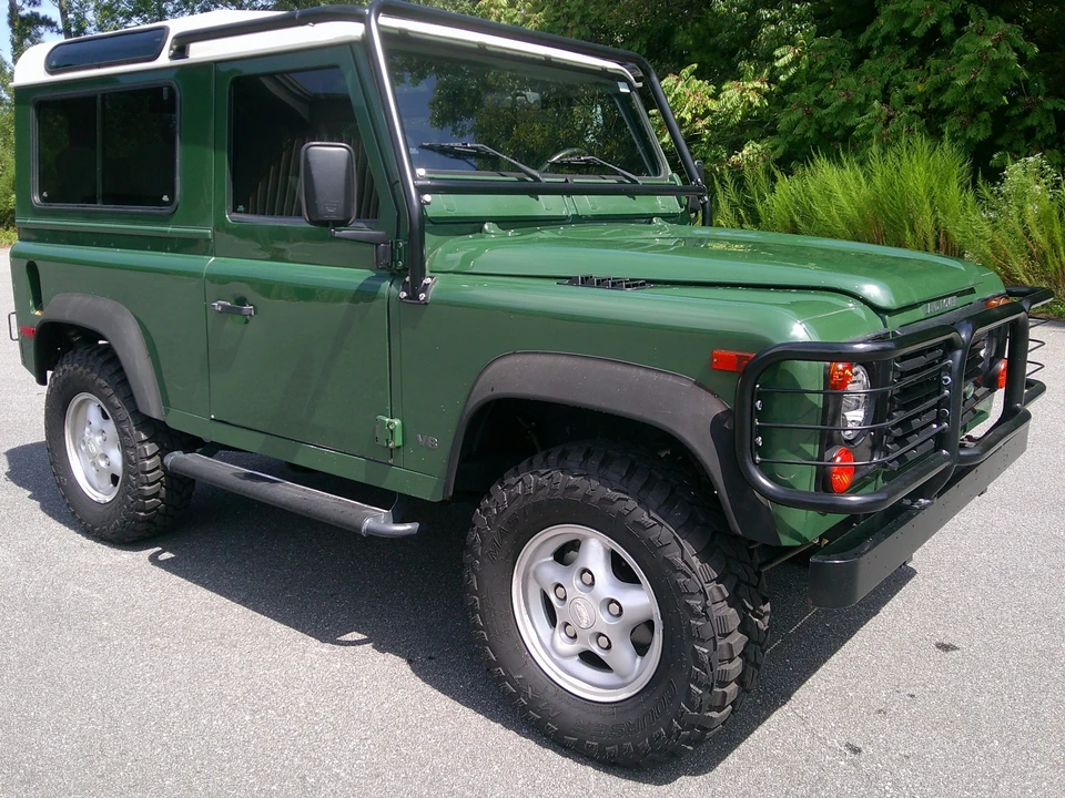 1997 Land Rover Defender 90 - Image 5 of 31