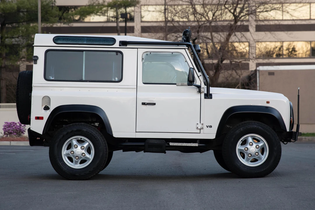 1997 Land Rover Defender 90 - Image 3 of 31