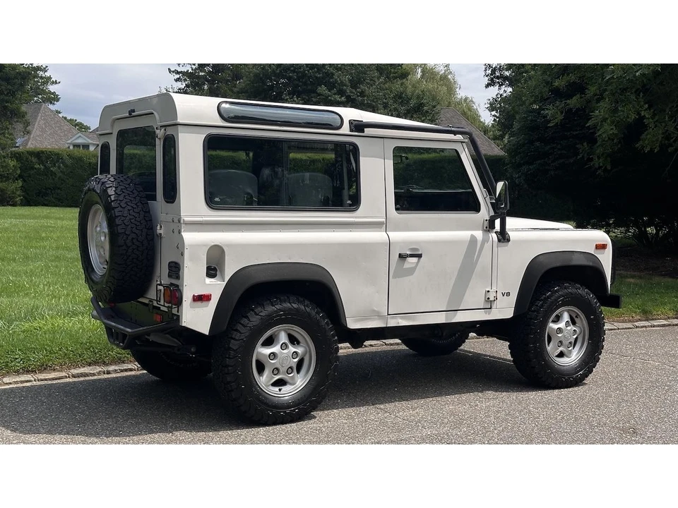1997 Land Rover Defender 90 - Image 8 of 31