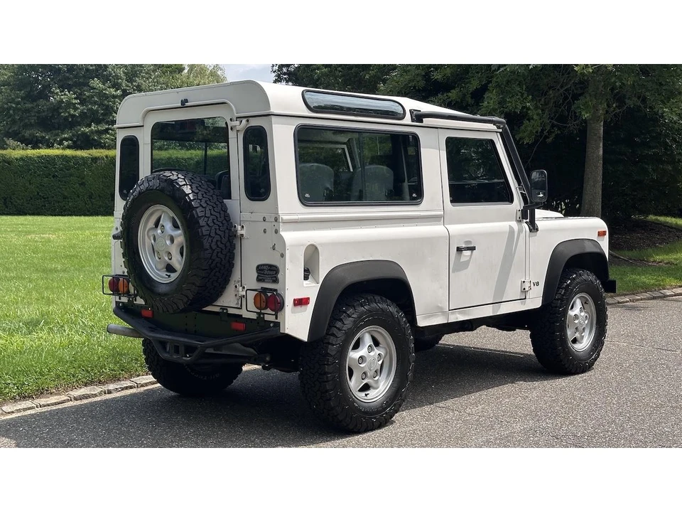 1997 Land Rover Defender 90 - Image 9 of 31