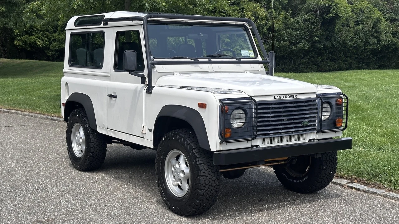 1997 Land Rover Defender 90 - Image 4 of 31