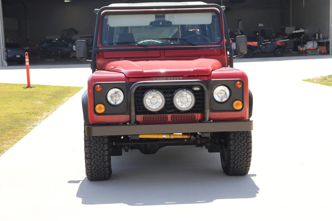 1997 Land Rover Defender 90 - Image 9 of 31