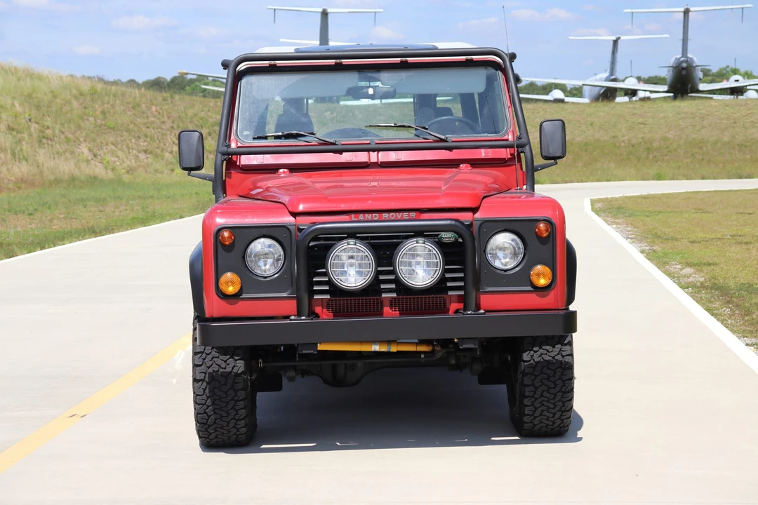 1997 Land Rover Defender 90 - Image 8 of 31