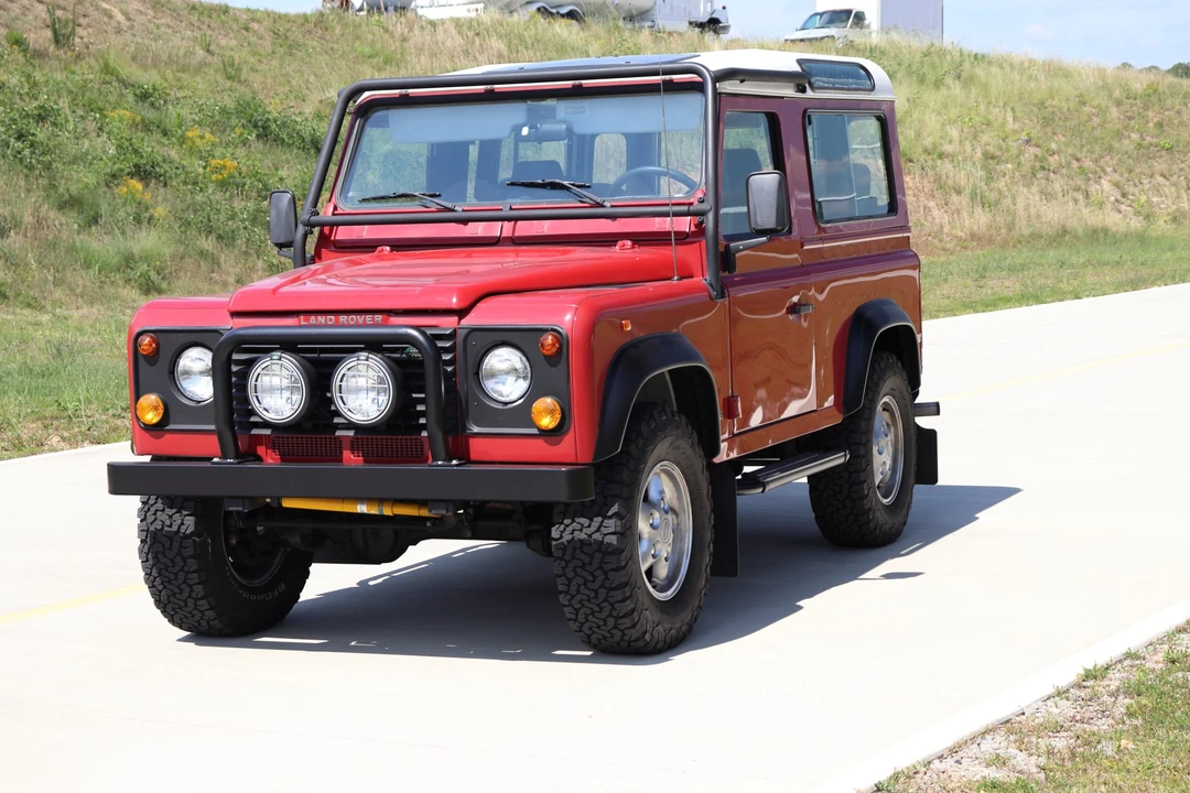 1997 Land Rover Defender 90 - Image 6 of 31