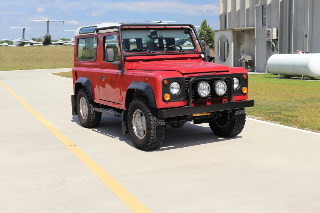 1997 Land Rover Defender 90 - Image 11 of 31