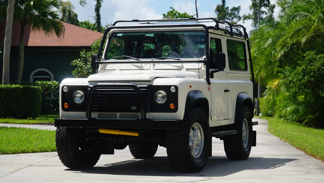 1997 Land Rover Defender 90 - Image 4 of 31