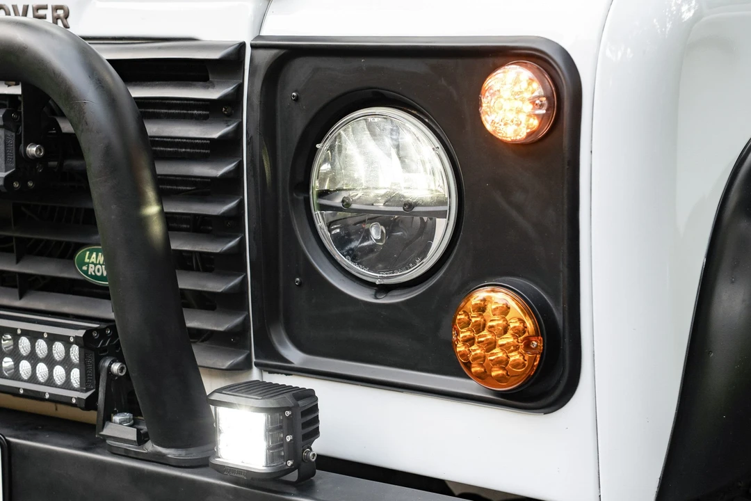 1997 Land Rover Defender 90 - Image 13 of 31