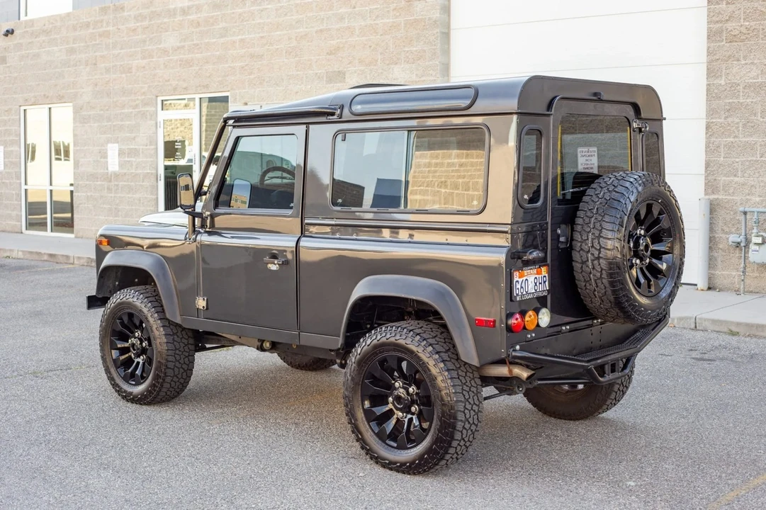 1997 Land Rover Defender 90 - Image 3 of 31