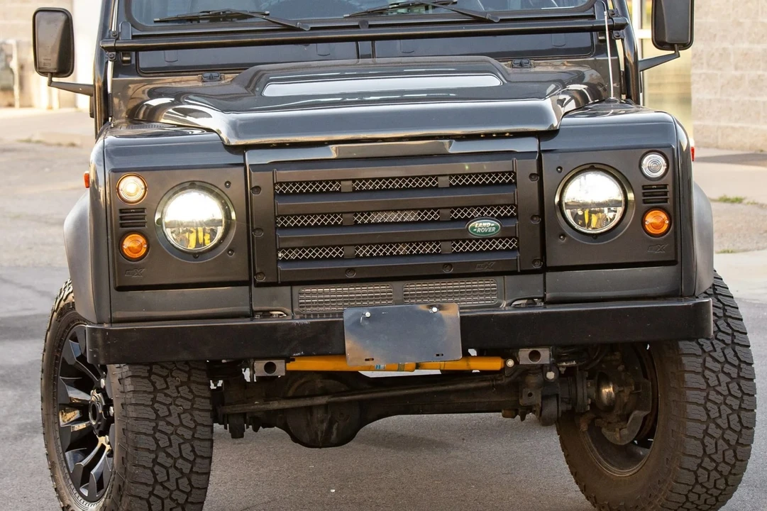 1997 Land Rover Defender 90 - Image 7 of 31