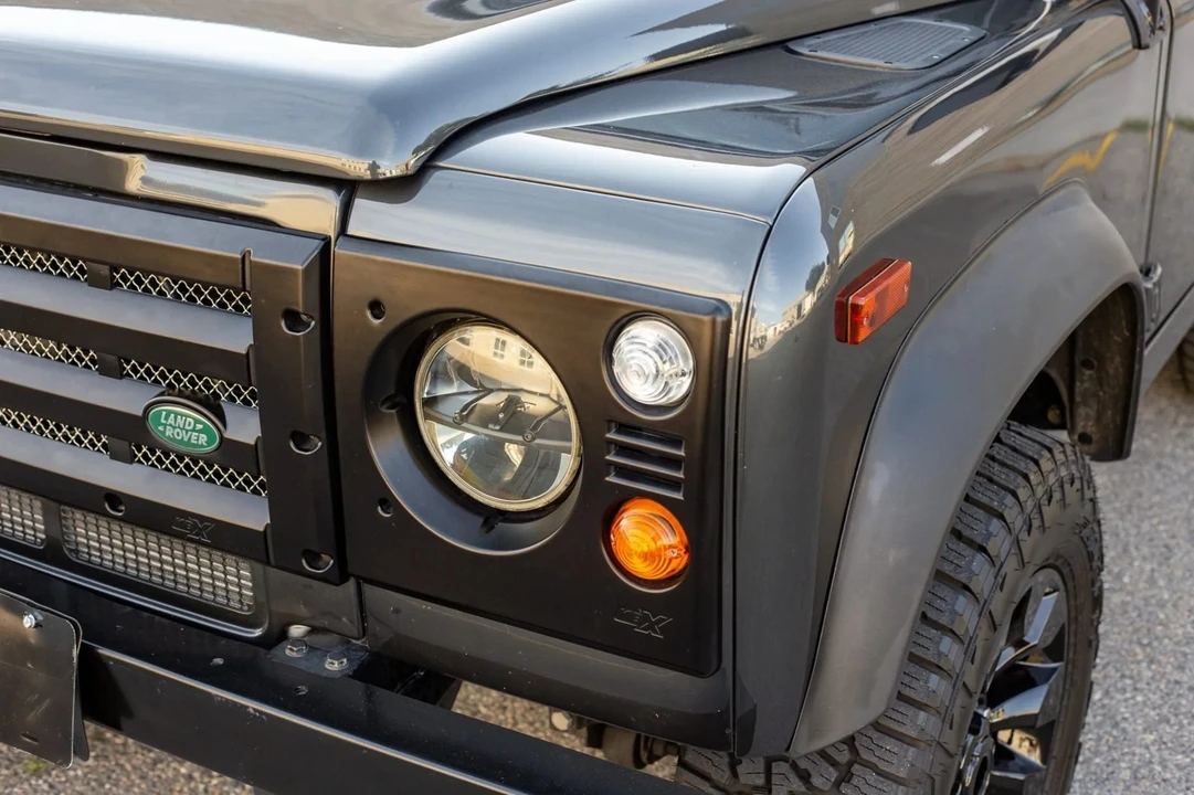 1997 Land Rover Defender 90 - Image 8 of 31