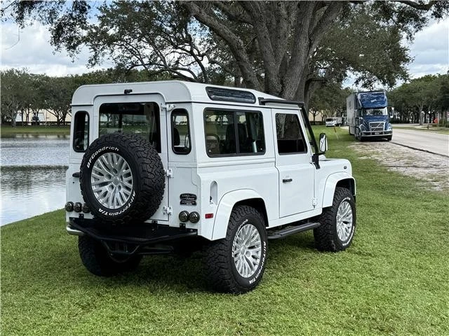 1997 Land Rover Defender 90 - Image 12 of 21
