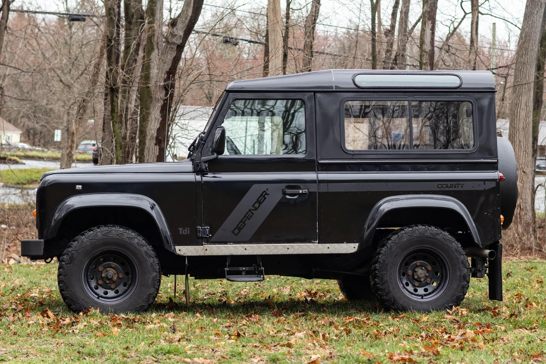 1997 Land Rover Defender 90 - Image 3 of 31