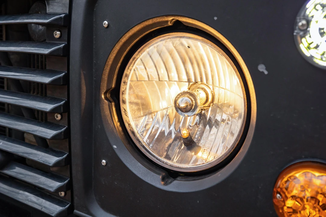1997 Land Rover Defender 90 - Image 14 of 31