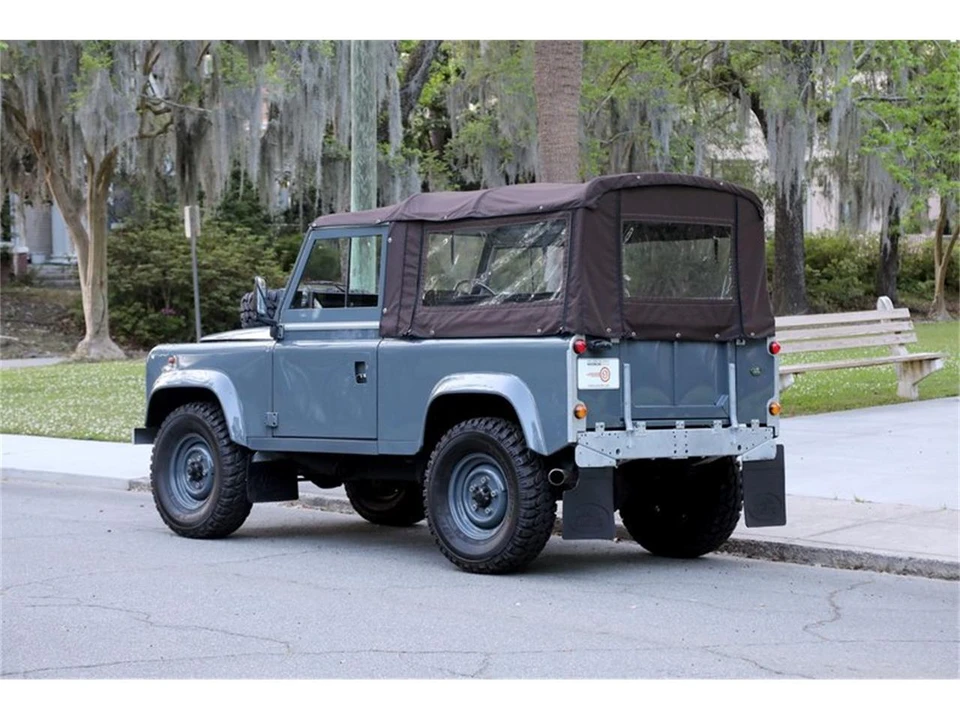 1997 Land Rover Defender 90 - Image 8 of 31