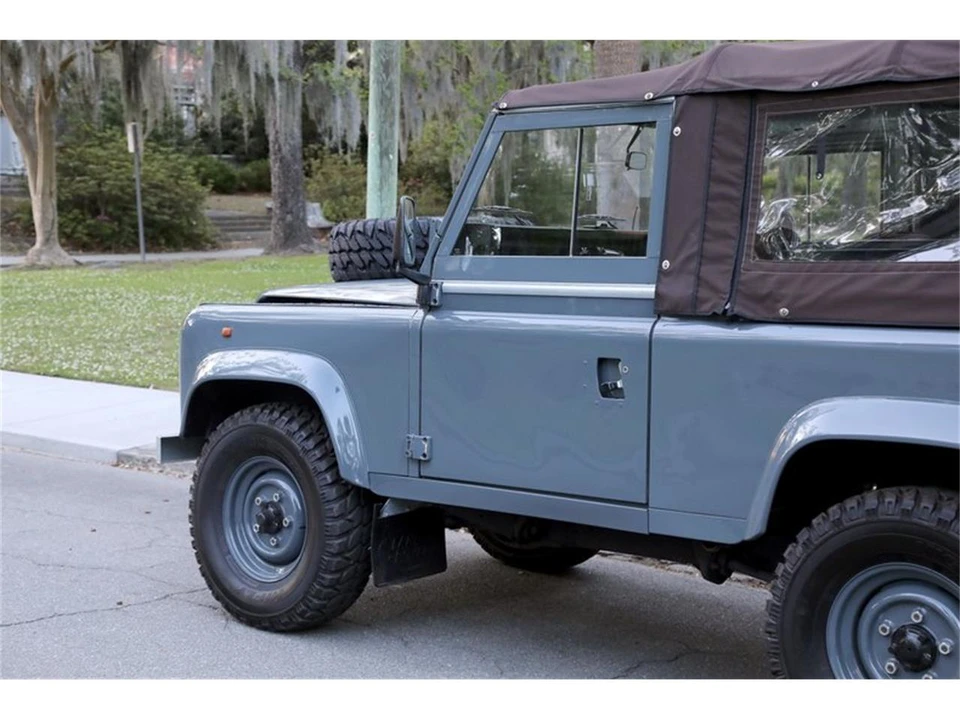 1997 Land Rover Defender 90 - Image 15 of 31
