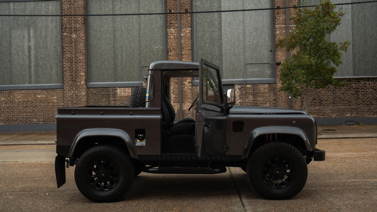 1997 Land Rover Defender 90 - Image 30 of 31
