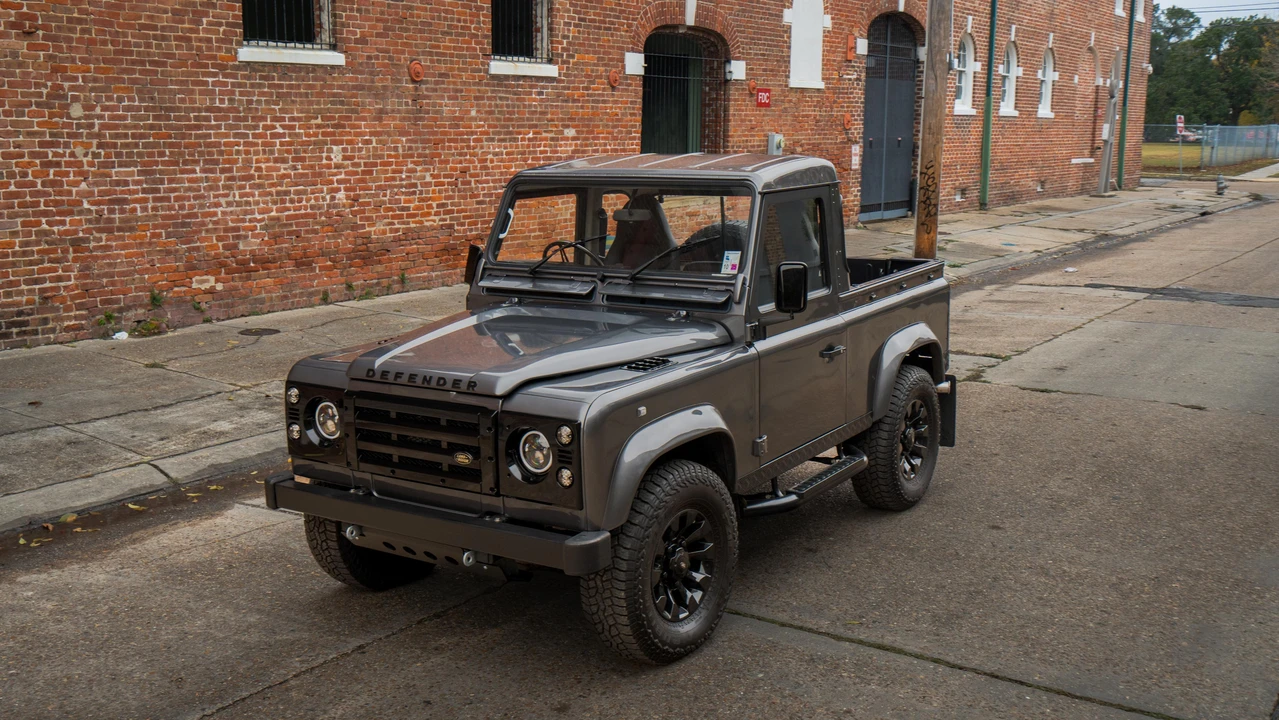 1997 Land Rover Defender 90 - Image 10 of 31