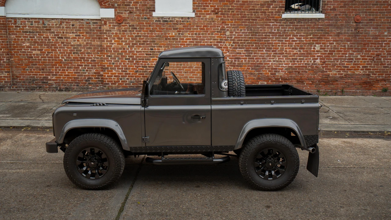 1997 Land Rover Defender 90 - Image 12 of 31