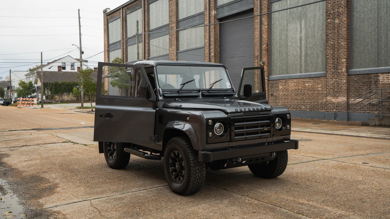 1997 Land Rover Defender 90 - Image 31 of 31